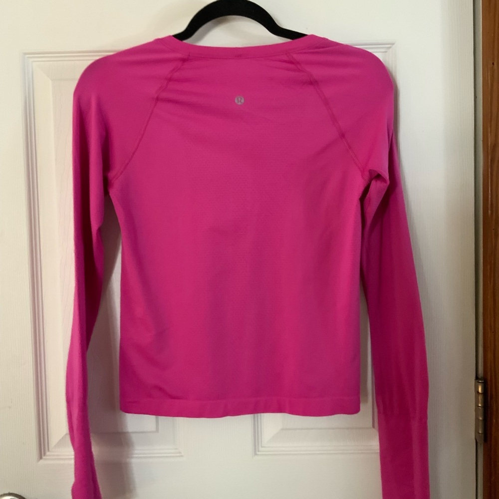 Lululemon Women's Pink Long Sleeve Top Size 8 - Picture 3 of 4